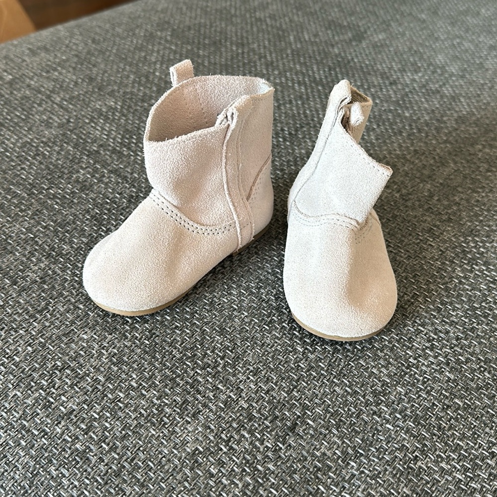 Baby Gap baby booties, size 6-12 months